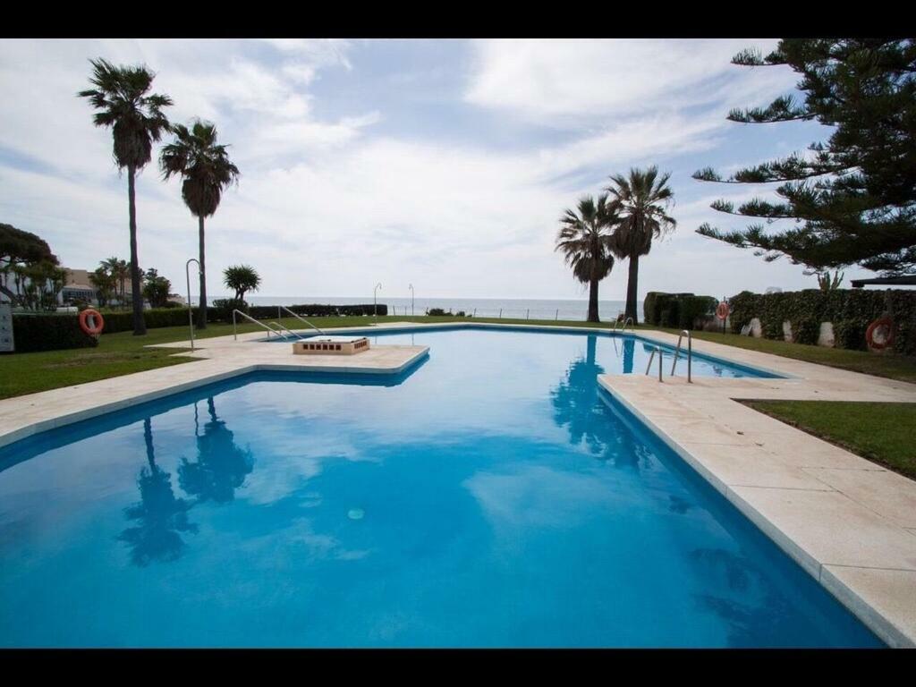 Apartment By The Beach Sitio de Calahonda Exterior foto